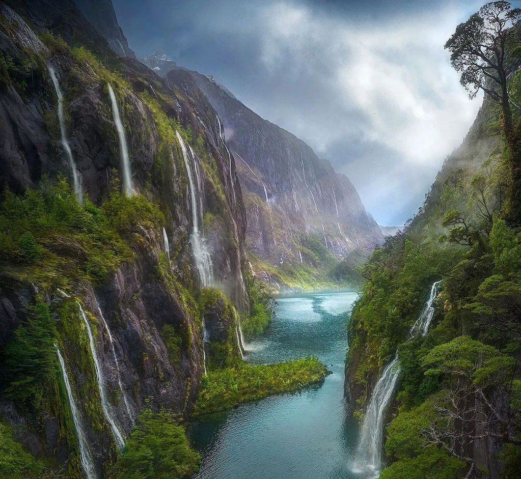 حسین یو ای دوست دارم